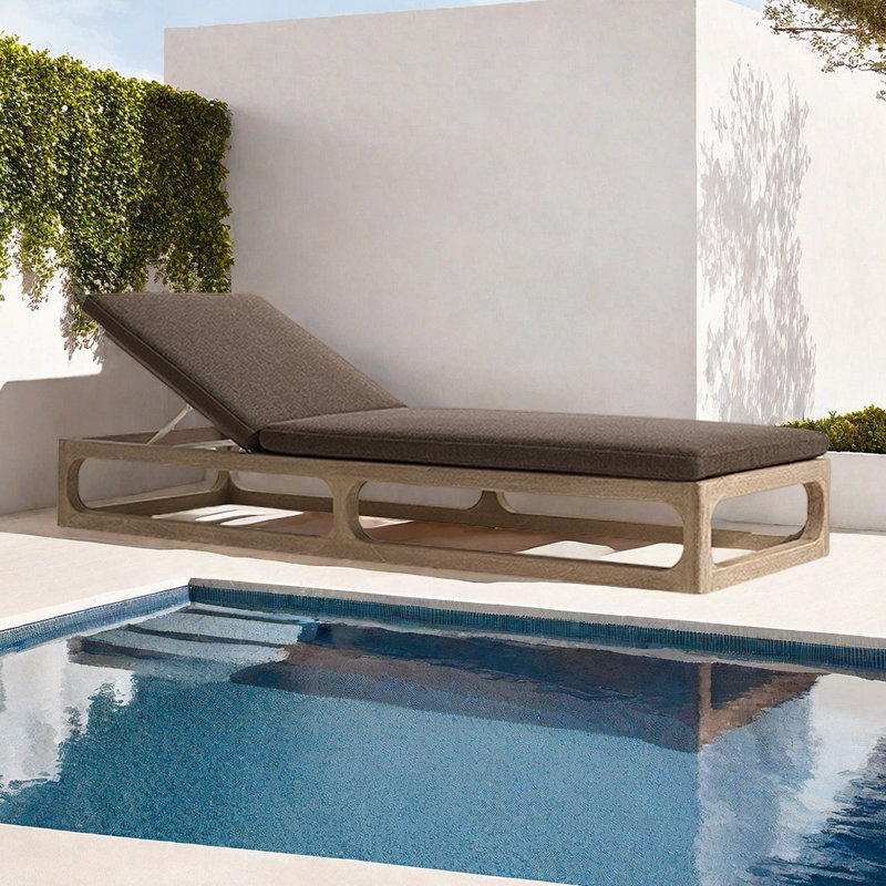 Chaise longue d'extérieur pour la cour