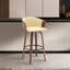 Tabouret de bar pivotant pour espaces polyvalents
