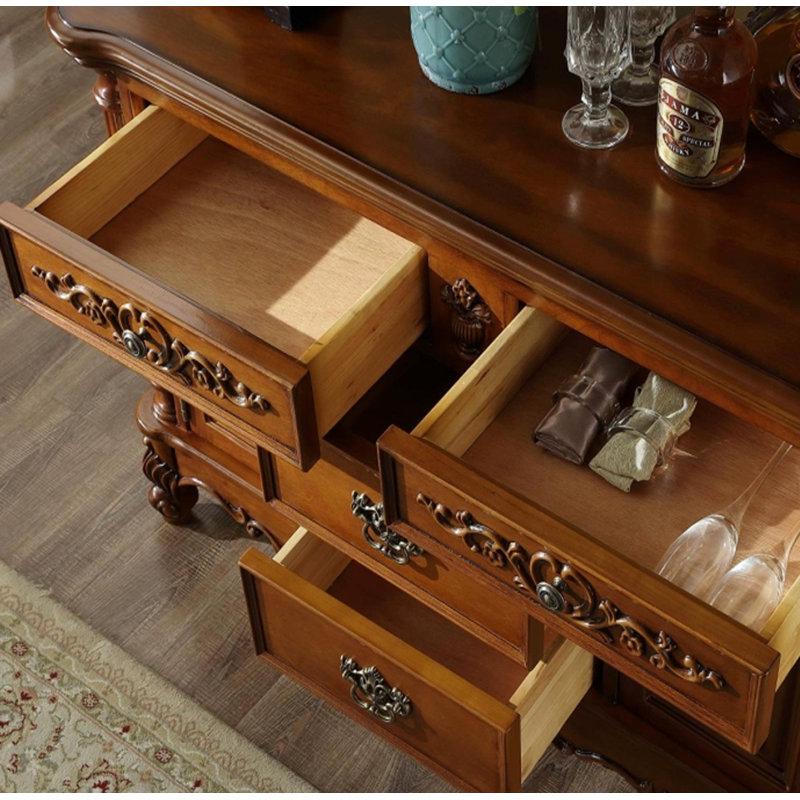 Buffet en chêne américain, H 29,7 po x l 47,2 po x P 15,7 po
