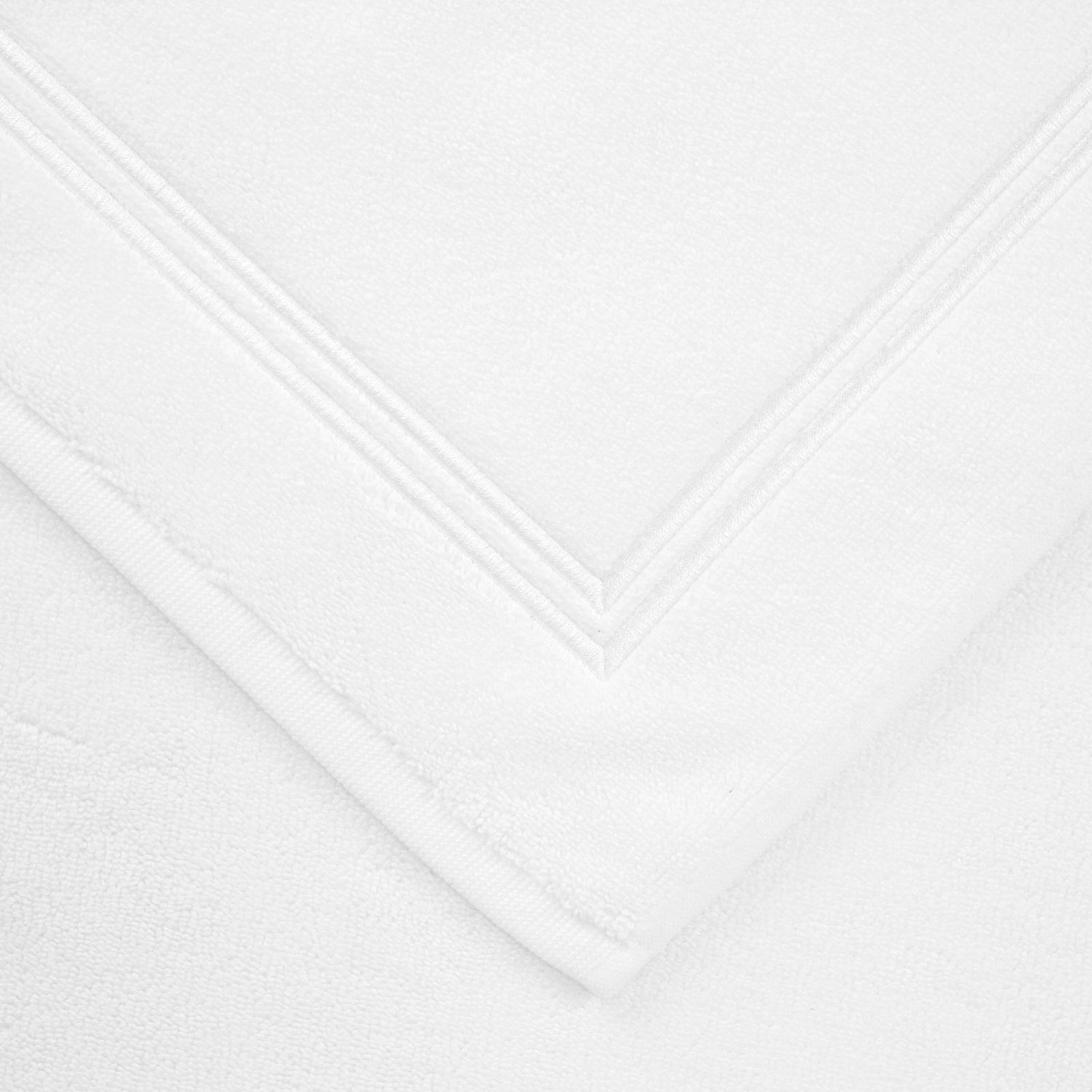 Classic Bath Mat, White/White