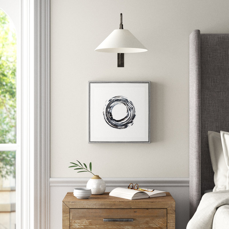 «E Encircle I», peinture sur toile, Cadre argenté, H 18 po x l 18 po x P 1,5 po