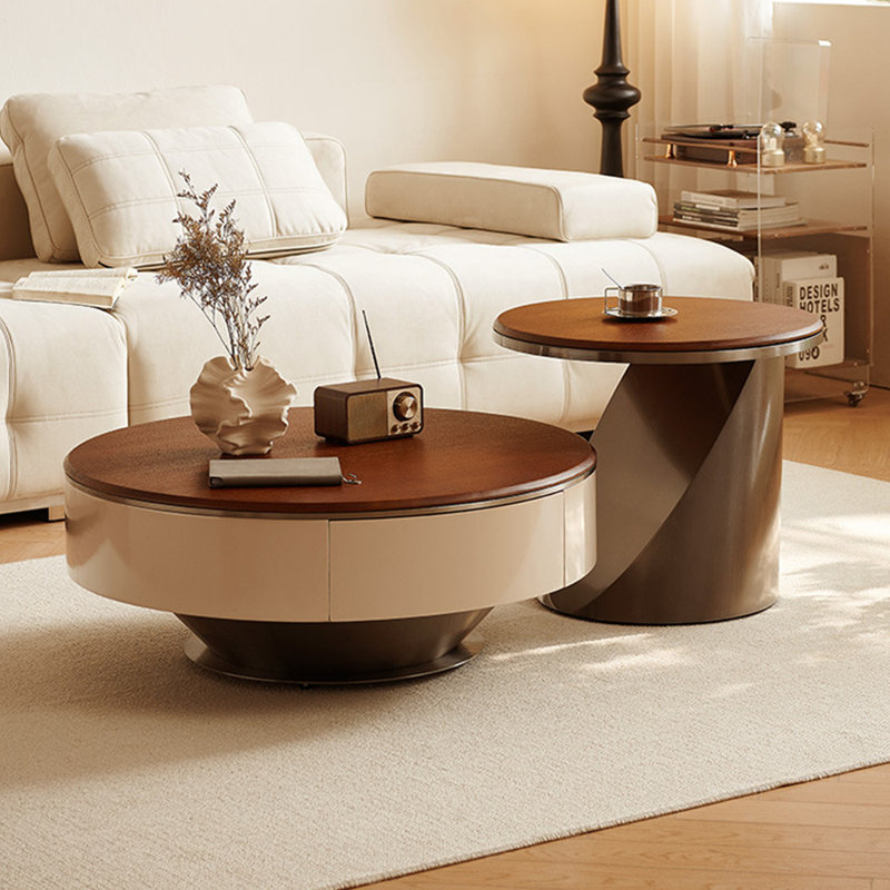 Ensemble de tables basses simples en noyer