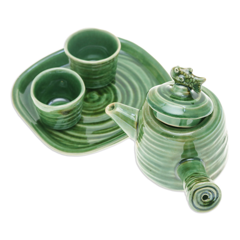 Lark Manor™ Handmade Cozy Fins Ceramic Tea Set