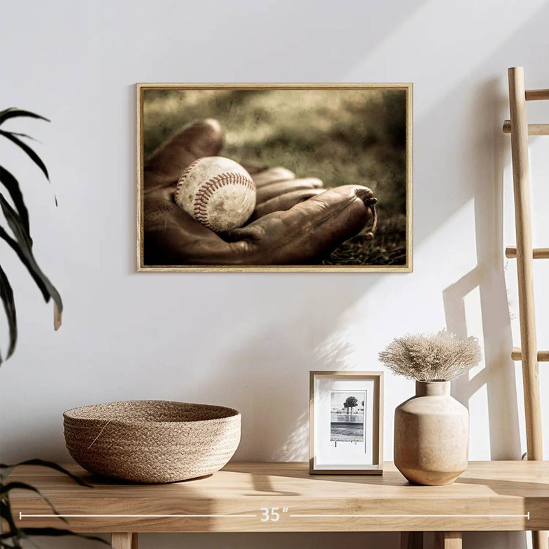 Baseball sur gant, 19 po x 13 po, Cadre flottant en bois naturel