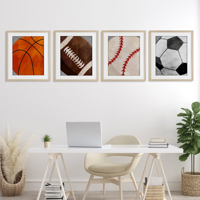 Team Sports Bouncing Fun, ensemble de 4 impressions encadrées sous verre, design par Christine Simpson Art