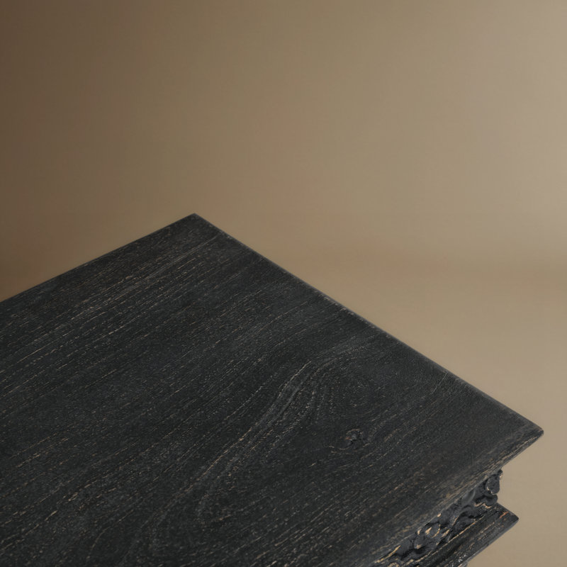 Table de bout Aarohi, Noir
