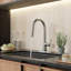Robinet de cuisine moderne sans contact-112485392