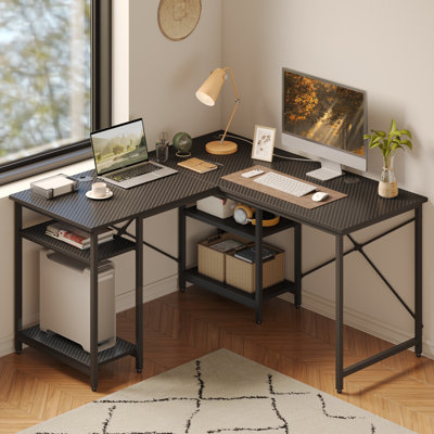 Bureau en forme de L avec tablettes en bois manufacturé Haigh