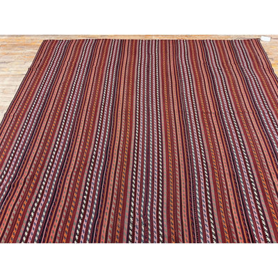 Tapis Kilim turc vintage à rayures colorées des années 1950, petit modèle tissé à plat, 231 x 267 cm.