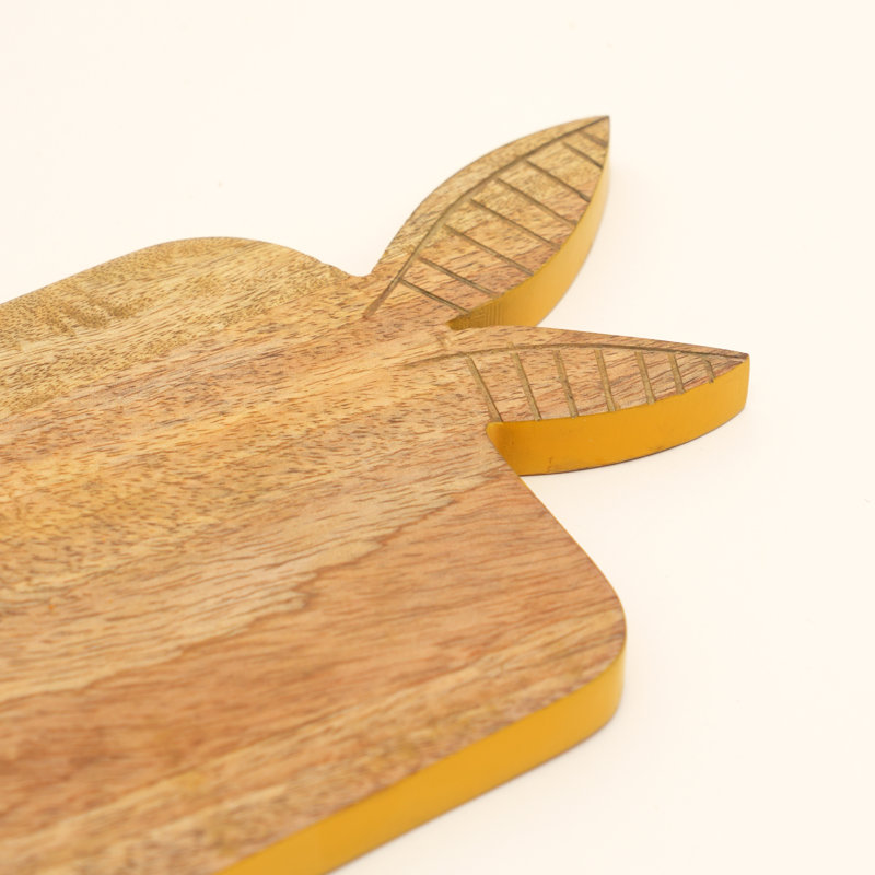 Leaf Detail Mango Wood Serving Board – Wooden Cheese & Charcuterie Platter with Coloured Edge, 40.6 cm