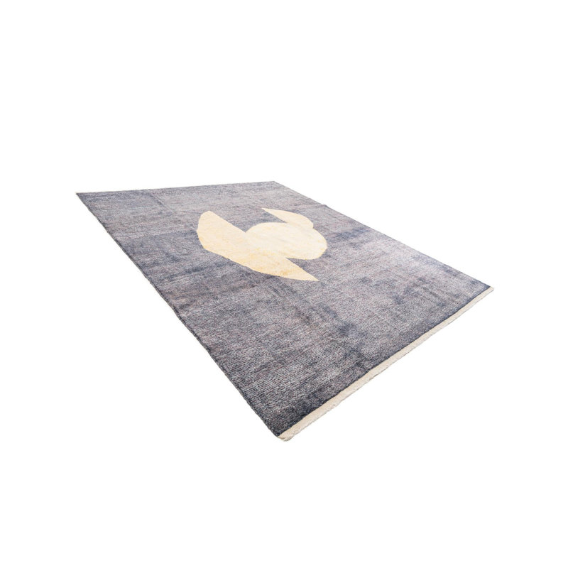 Tapis noir Kalmanovitz