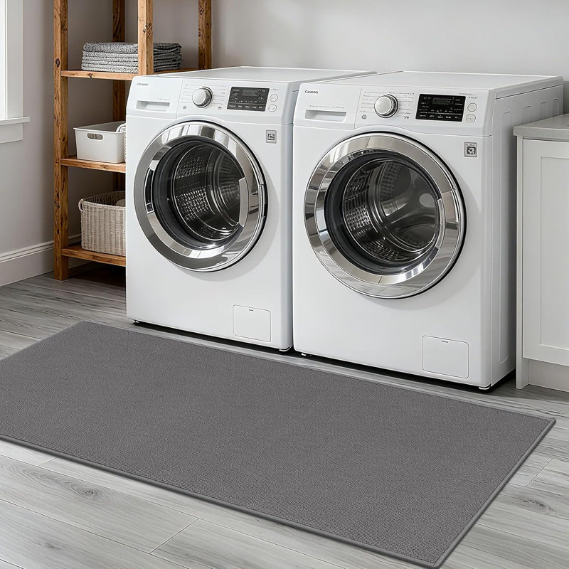 Washable Runner Rug, Runner 1'8" x 4'11"