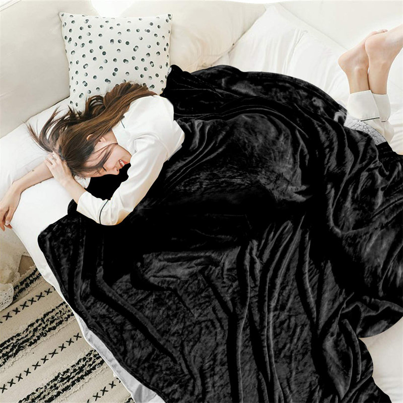 Bavorov Throw Blanket