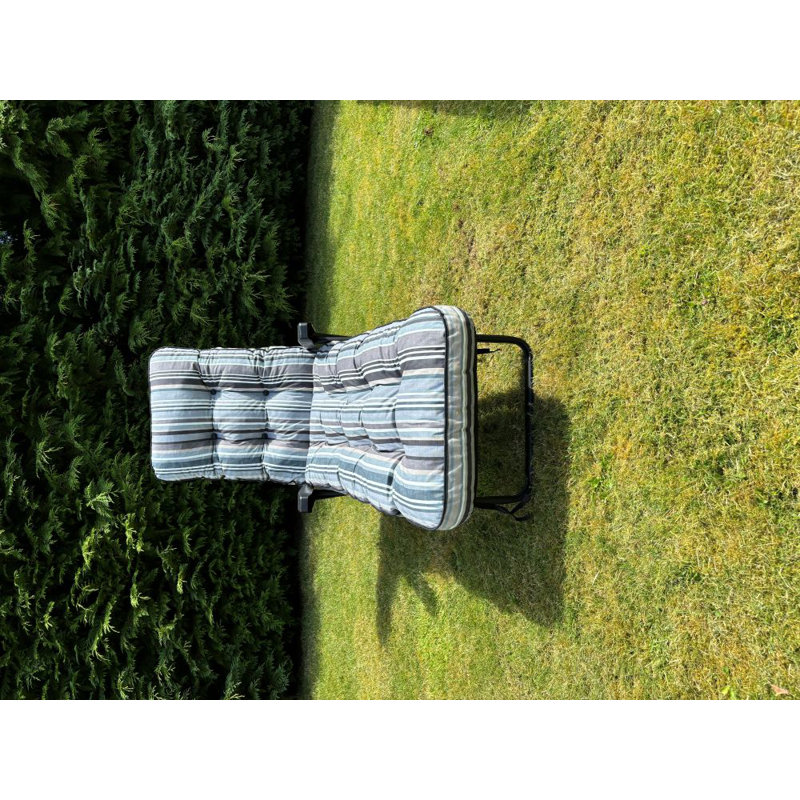 Cersten Steel Outdoor Lounge Chair, Black, Grey 