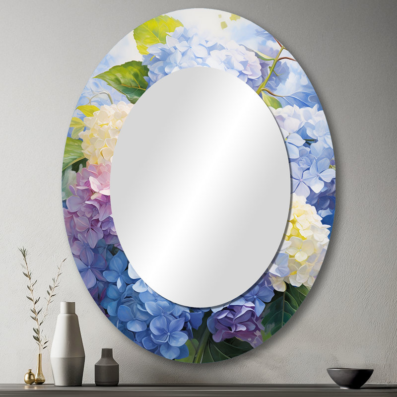 Hydrangées bleues et mauves éternelles fleurs I - grand miroir mural ovale sur métal, 43 po x 33 po