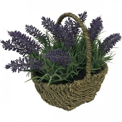 Arrangement floral lavande dans un panier