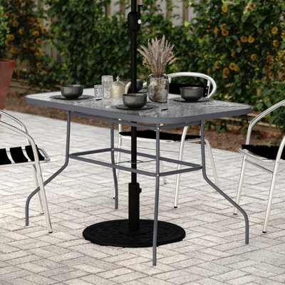 Table de patio de qualité commerciale avec plateau en verre trempé avec trou pour parasol et structure en tube d'acier
