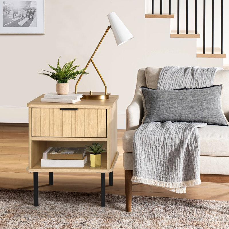 Table de chevet en chêne naturel avec rangement et tiroir