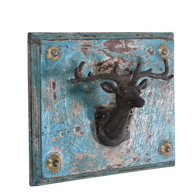 Verania Figurines & Sculptures