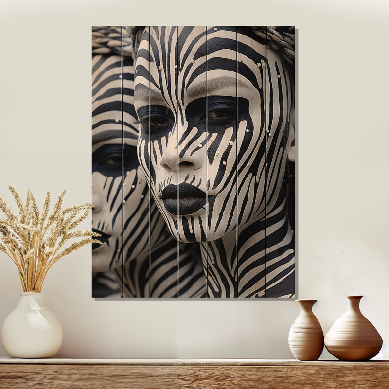Portrait de la fierté blanche en Afrique - Tribal africain sur bois, H 20 po x l 10 po