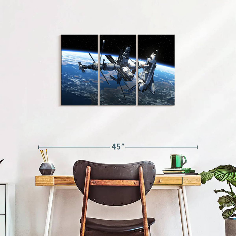  «Space Station, H 20 po x l 33 po