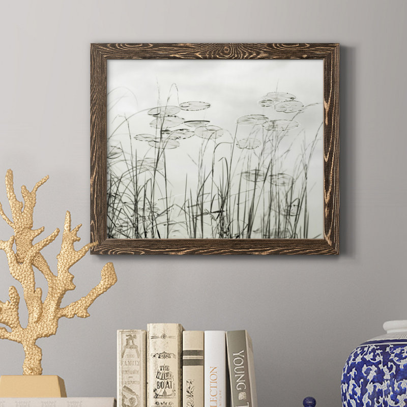 Lake Lilies - reproduction de photo sur toile, Noyer, H 17 po x l 20 po x P 1 po