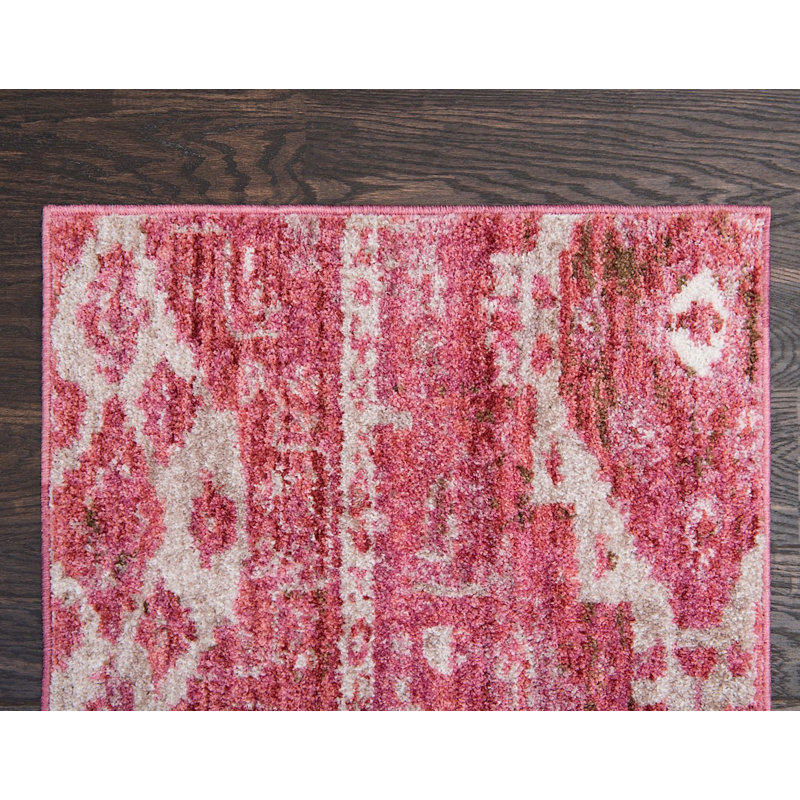 Geometric Indoor Rug, Runner 2'7" x 8'2"