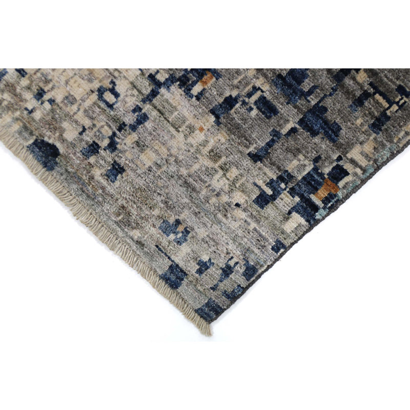 High-Quality Hand-Knotted Grey And Red Area Rug