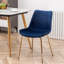 Chaise de salle à manger en velours-552086179