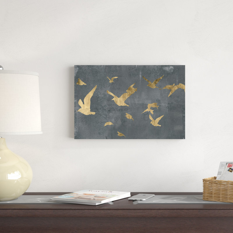 Silhouettes en vol III, H 12 po x l 18 po x P 1,25 po