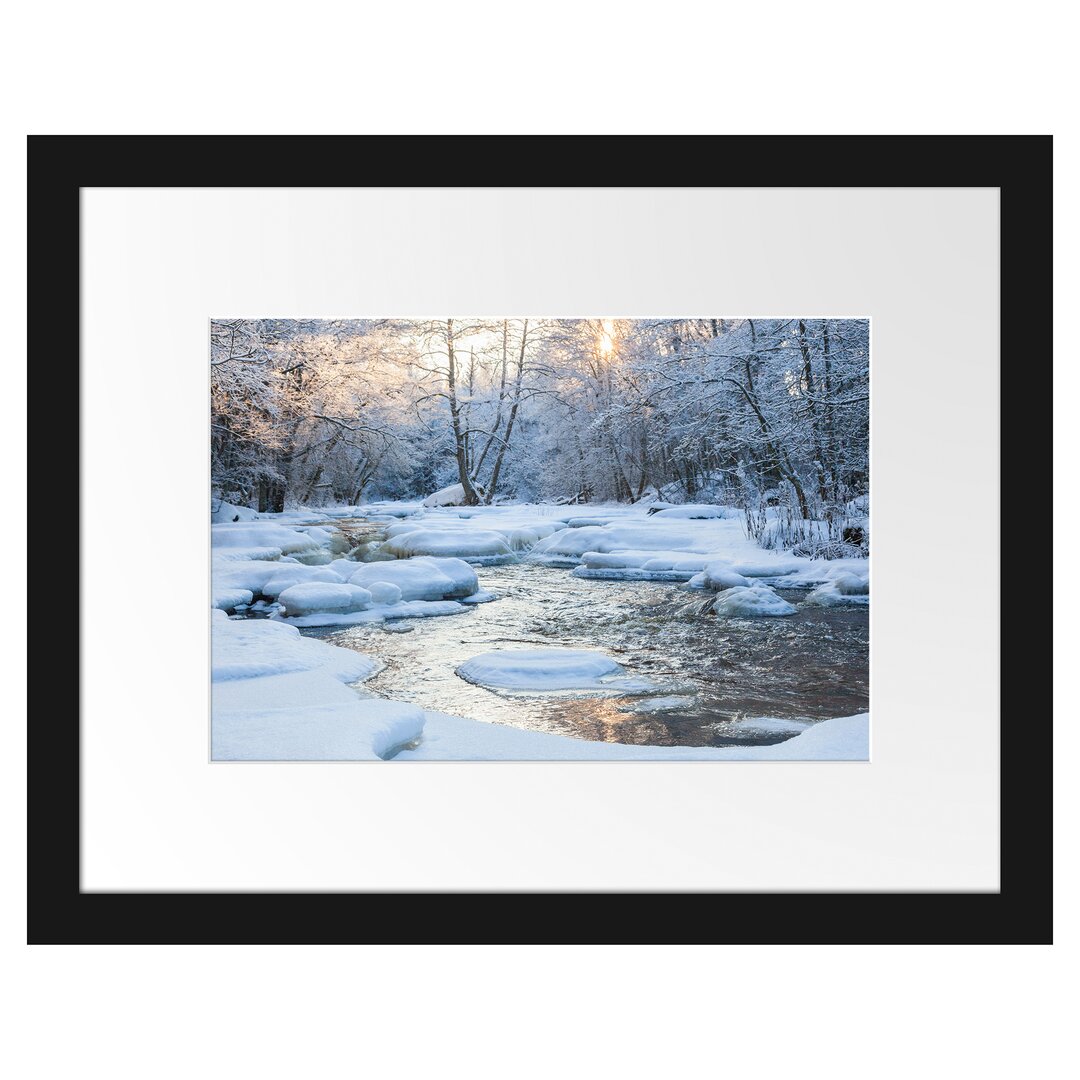 Gerahmter Fotodruck Stream in Winter Landscape