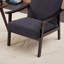Fauteuil moderne d'inspiration médiévale-1944940189