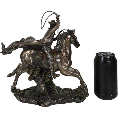 People Figurines & Sculptures