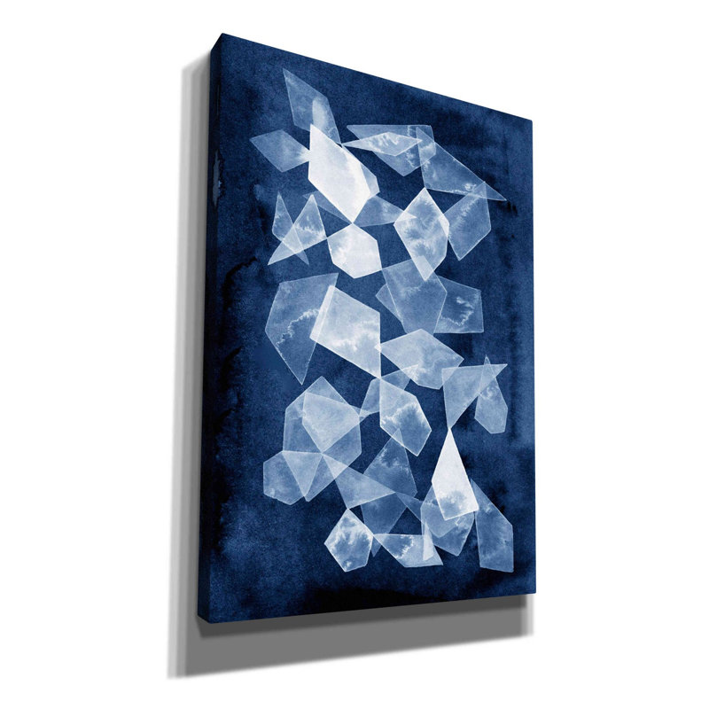 «Indigo Glass I» par Grace Popp, art mural sur toile, H 26 po x l 18 po x P 0,75 po