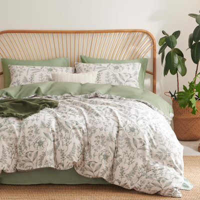 Nayoroom 3 Pieces Floral Comforter Set Botanical Vintage Flower Coquette Cottagecore Aesthetic For Women Teen Soft Lightweight Dorm Microfiber Bedding Set