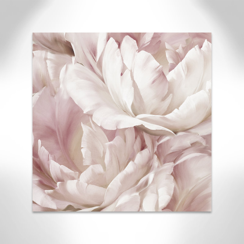 Intime rosé IV - photographie, Toile tendue, H 36 po x l 36 po x P 1,375 po