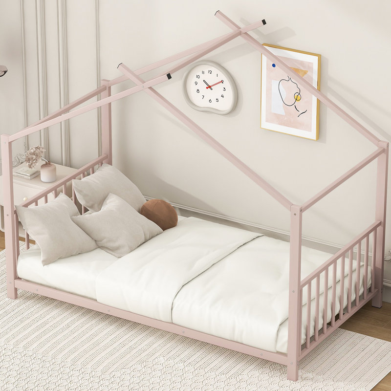 Lit plateforme en métal, Rose