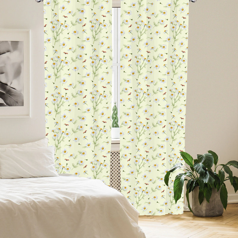 Paire de rideaux semi-transparents avec passe-tringle Daisy, 28 po x 84 po
