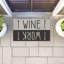 Tapis de porte d'extérieur Work & Wine Welcome, par Lil 'Rue, 18 po x 30 po-119369425