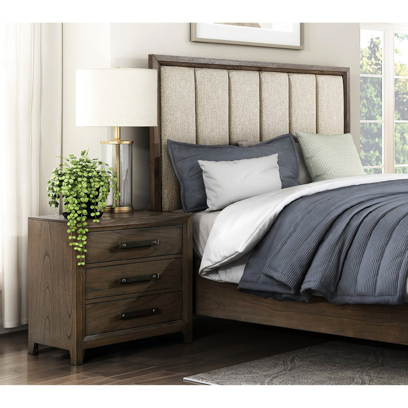 3 tables de chevet en noyer foncé, créant une chambre à coucher relaxante, table de chevet au fini noyer, 3 tiroirs, rehausseur de charme