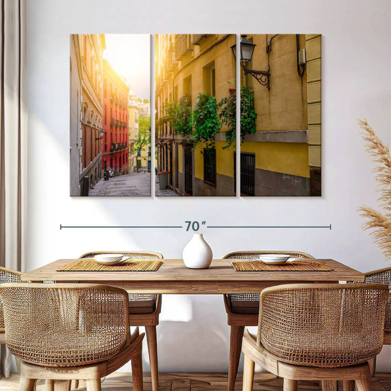 Madrid Old Street, 36" H x 57" W
