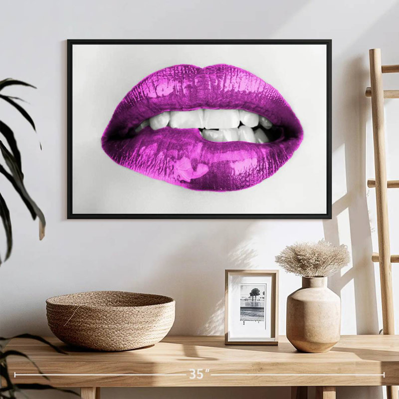 Lèvres mauves érotiques, 25 po x 17 po, Cadre flottant noir