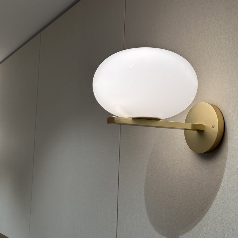 Alba 1 - Light Armed Sconce
