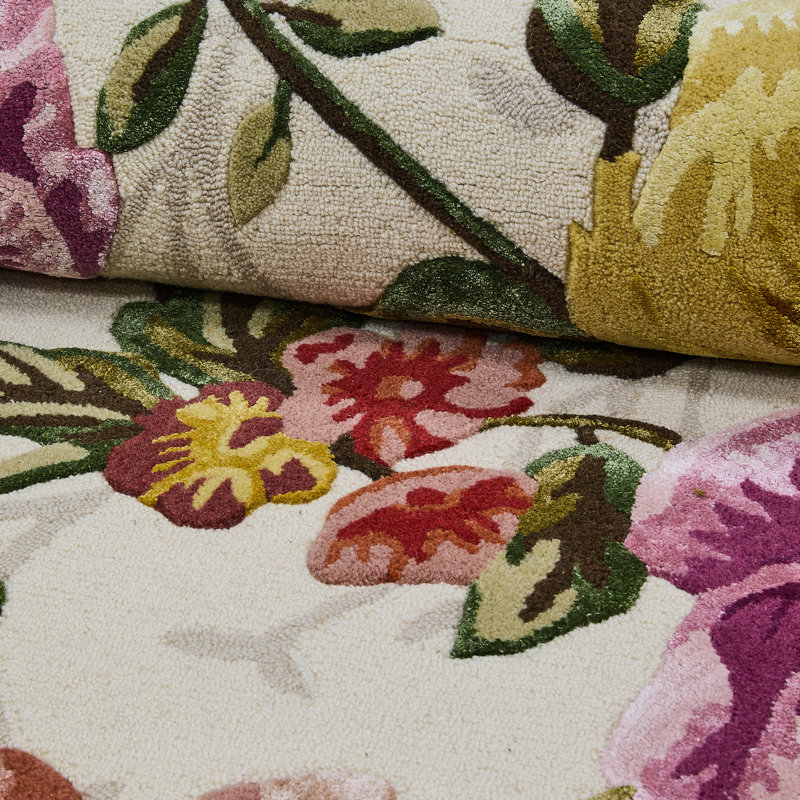 Golden Peonies Rug, Rectangle 5' x 8'