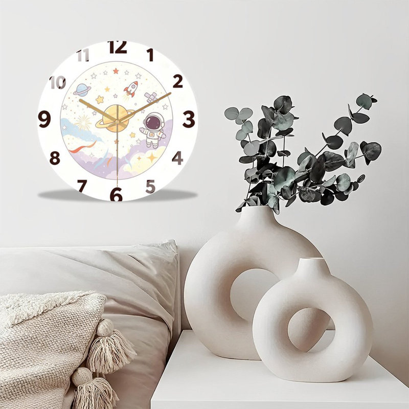 Horloge murale silencieuse en verre trempé de 30 cm, thème « Espace mignon », sans tic-tac, fonctionne avec des piles AA (non incluses), décoration artistique pour la maison
