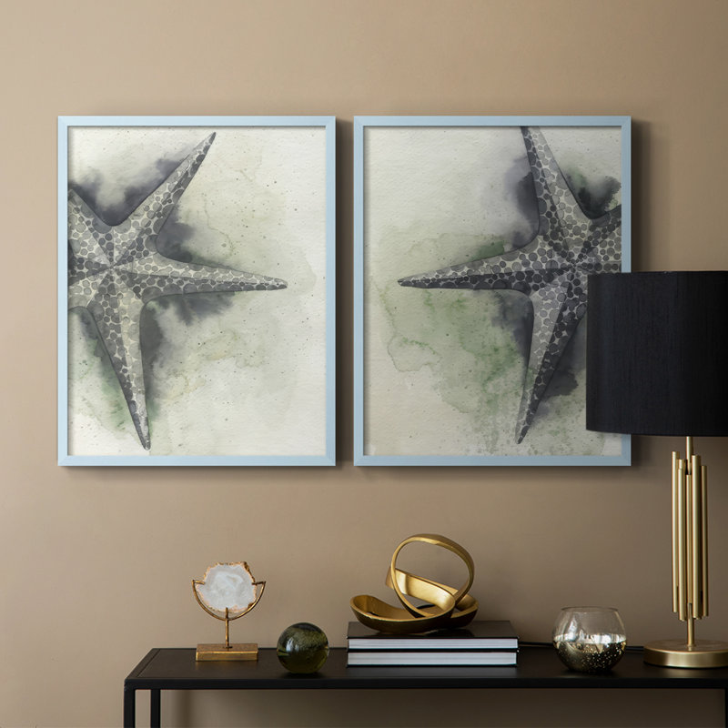 «Found Starfish I» - reproduction encadrée de qualité supérieure - prête à être accrochée - aucun clou requis - aucun clou requis