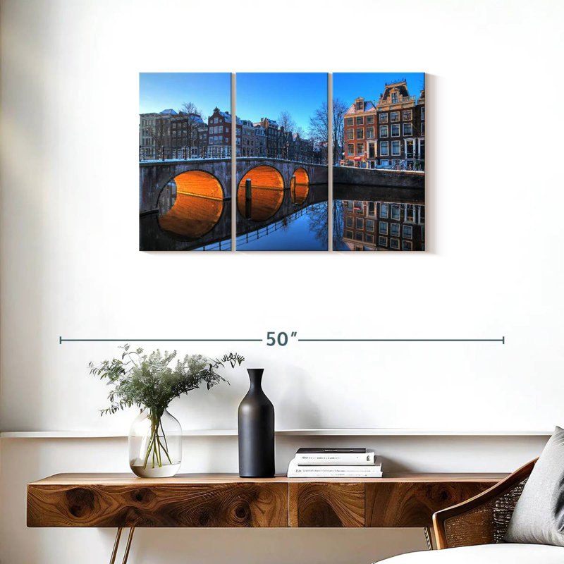 Canal Sireci à Amsterdam, H 20 po x l 33 po