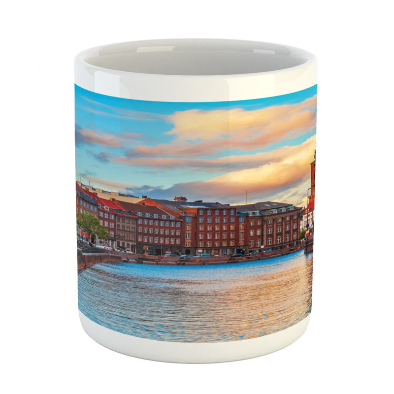 Grande tasse à café européenne