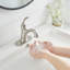 Robinet pour salle de bain à un trou en laiton