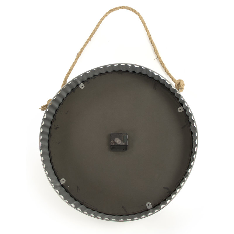 Bale Metal Analog Wall Clock